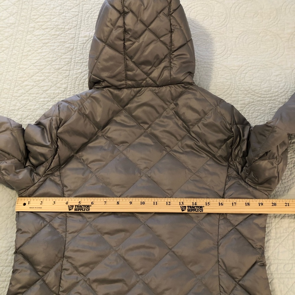 Lauren Ralph Lauren down hooded jacket. Size small. - Picture 13 of 16
